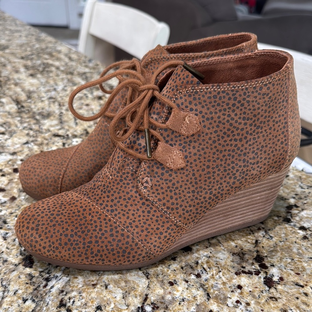TOMS - Womens Kala Bootie. Color: Tan Mini Cheetah Suede